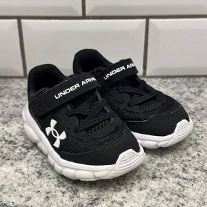 Under Armour Toddler 5K Sneakers Black White Hook Loop Strap 3024637-001 Sporty